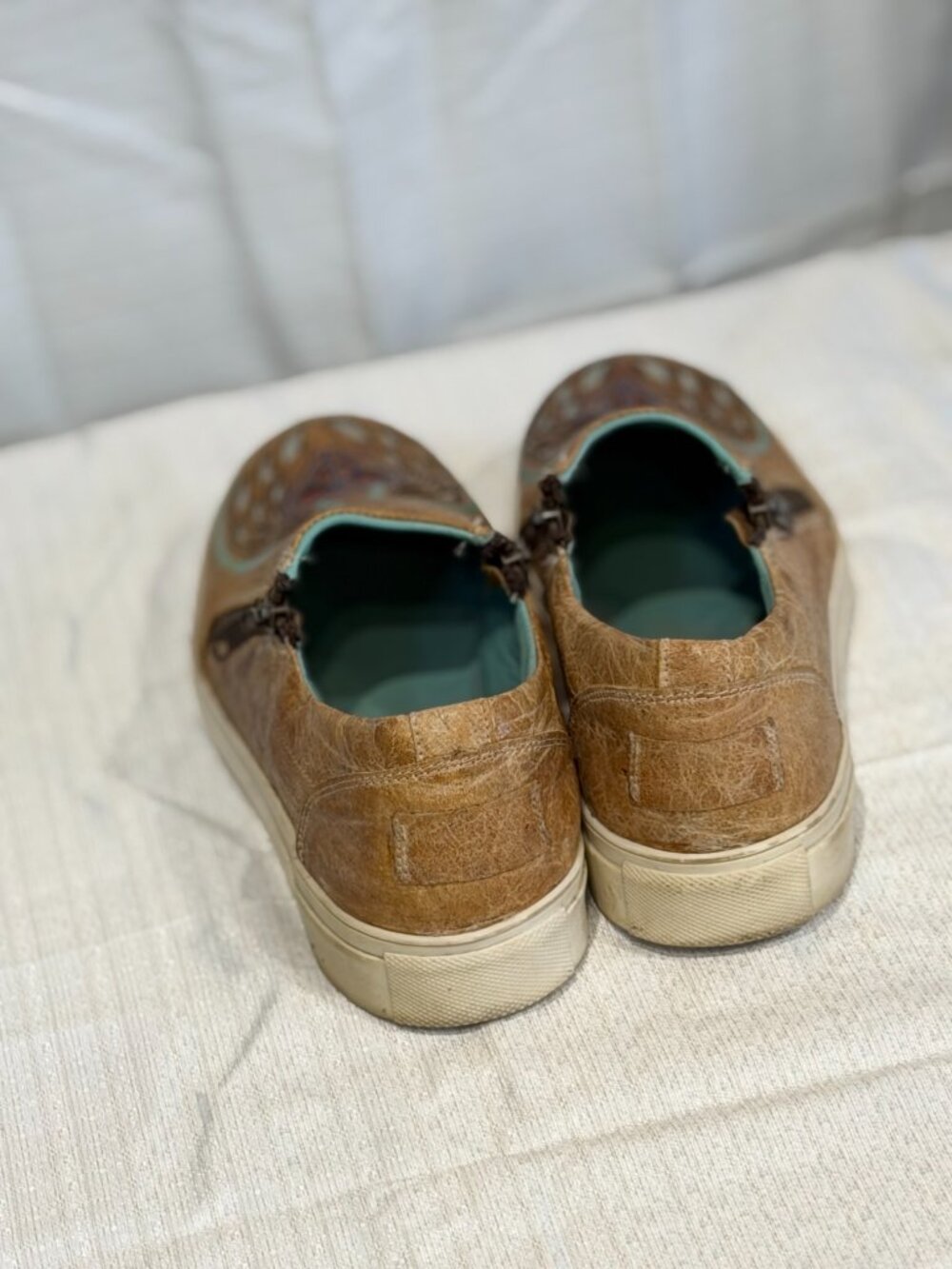 Corral Distressed Tan Winged Heart Zip Casual Shoes E1553 Size 8 - Picture 5 of 7